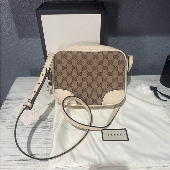 Gucci Ivory Bree GG Canvas Crossbody Bag - Picture 2 of 10